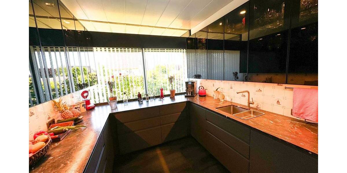 Bungalow Uetersen - 9 Zimmer, 400 m&sup2;, 1.090.000&euro; | Angebot:25660505