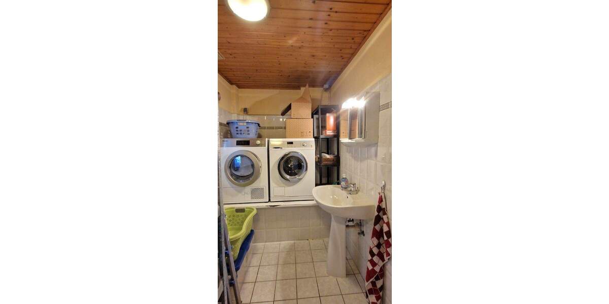 Mehrfamilienhaus, Wohnhaus Bad Oldesloe - 5 Zimmer, 183 m&sup2;, 329.000&euro; | Angebot:25798911