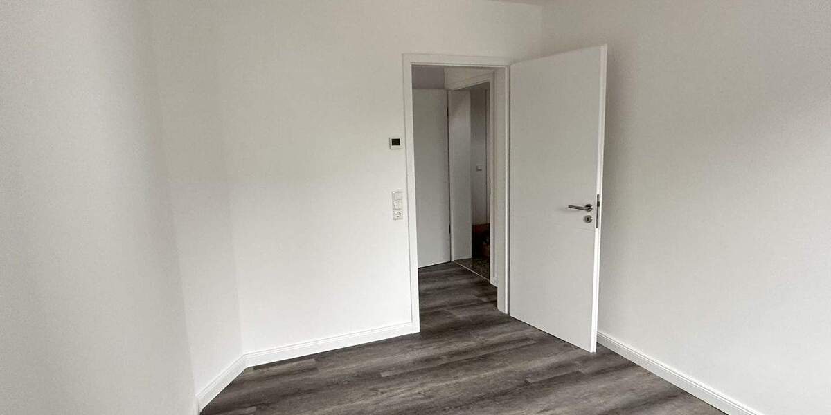 Etagenwohnung Uetersen - 3 Zimmer, 74 m&sup2;, 1.075&euro; | Angebot:25660524