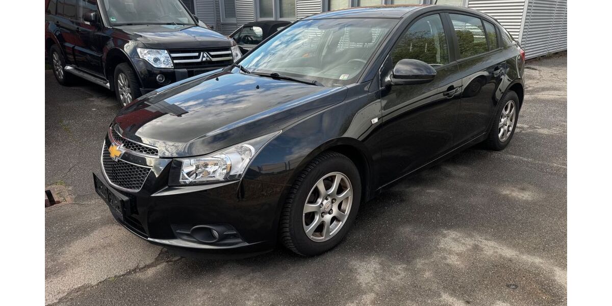 Chevrolet Cruze 122.800 km 4.500 &euro; Pinneberg 25421