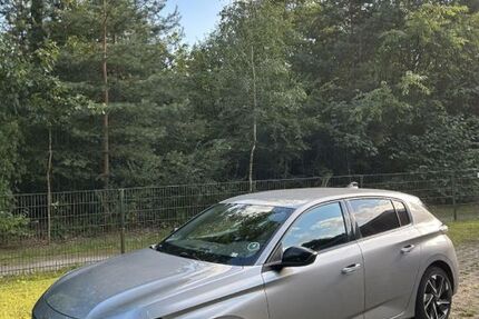 Peugeot 308 81.746 km 17.490 &euro; Henstedt-Ulzburg 24558