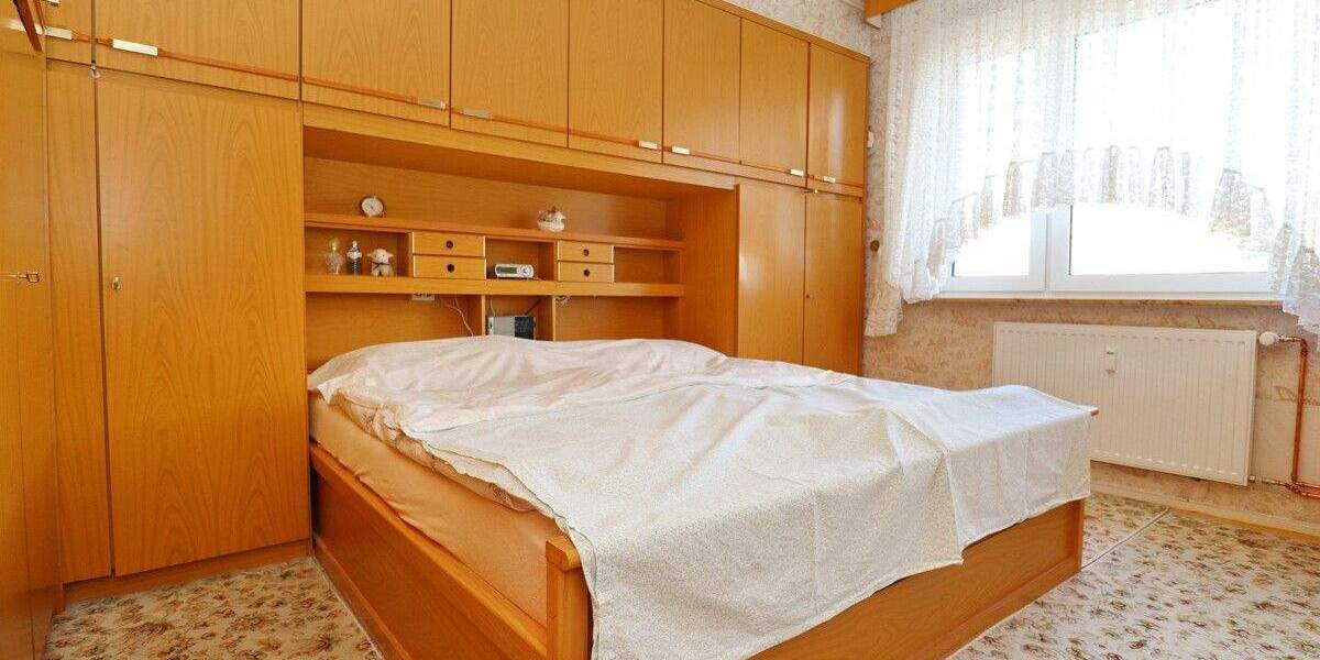 Etagenwohnung Pinneberg - 3 Zimmer, 86 m&sup2;, 249.000&euro; | Angebot:25743550