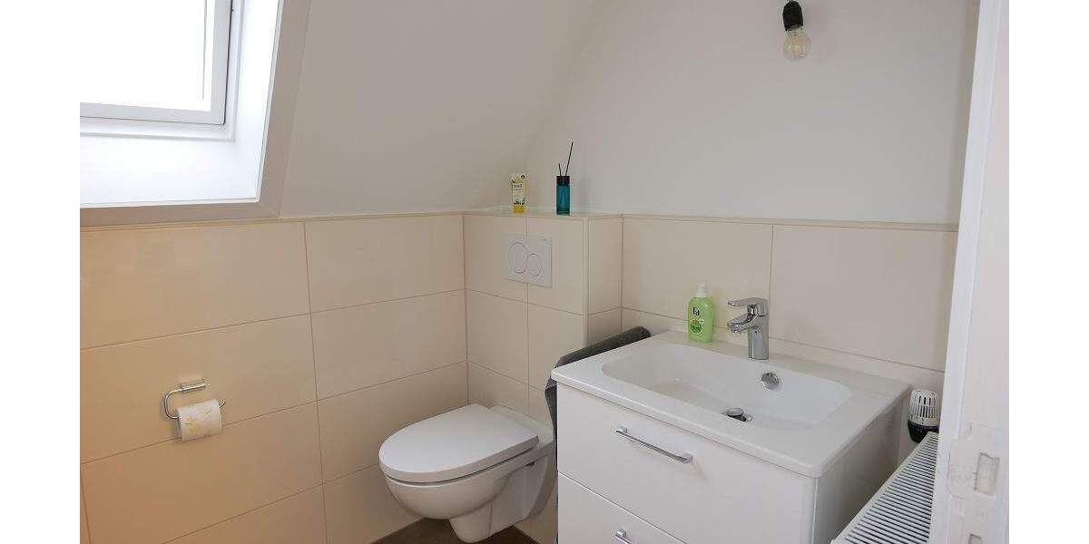 Gewerbeobjekt Tornesch - 5 Zimmer, 124 m&sup2;, 1.680&euro; | Angebot:25775259