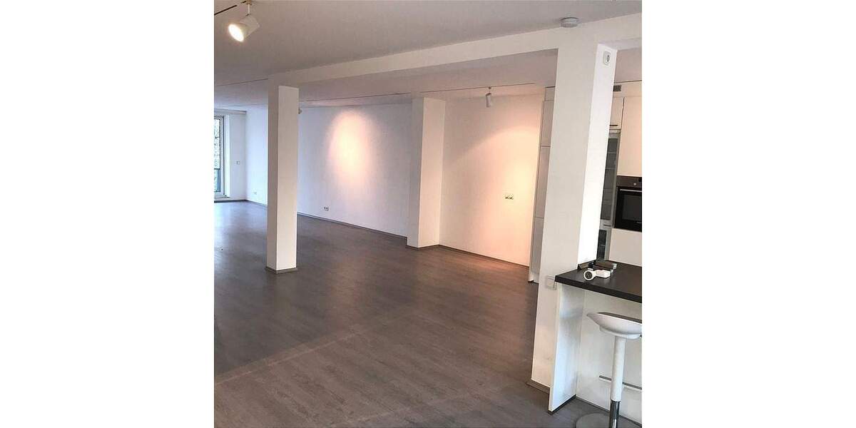 Etagenwohnung Hamburg Uhlenhorst - 3 Zimmer, 121 m&sup2;, 2.600&euro; | Angebot:25778932