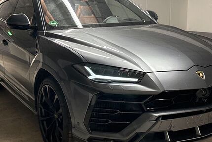 Lamborghini Urus 62.808 km 214.995 &euro; Hamburg 21079