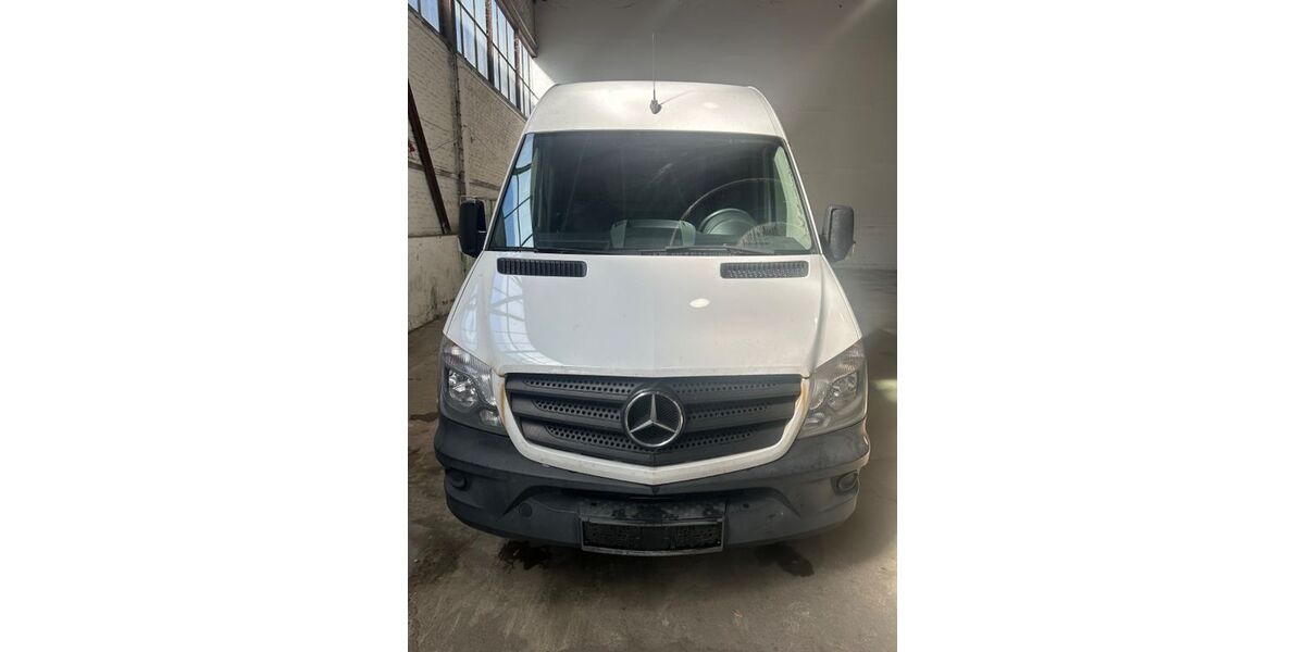 Mercedes-Benz Sprinter 279.226 km 11.900 &euro; Hamburg 20537