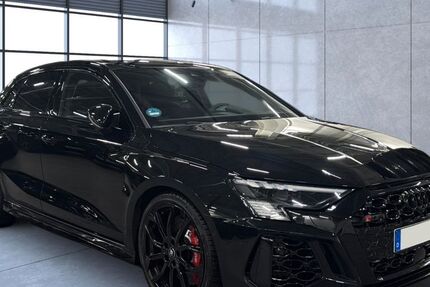 Audi RS3 32.800 km 52.999 &euro; Hamburg 22397
