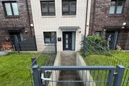 Haus Hamburg Harburg - 6 Zimmer, 155 m&sup2;, 2.300&euro; | Angebot:25819628