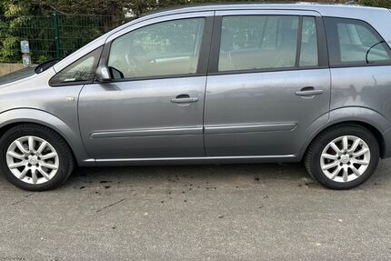 Opel Zafira 156.000 km 4.399 &euro; Barsbüttel 22885
