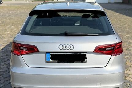 Audi A3 189.200 km 12.600 &euro; Hamburg 22523