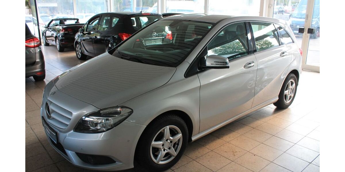Mercedes-Benz B 180 121.003 km 10.490 &euro; Bad Oldesloe 23843