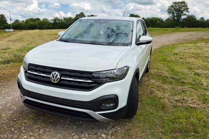 VW T-Cross 64.000 km 13.500 &euro; Elmshorn 25336