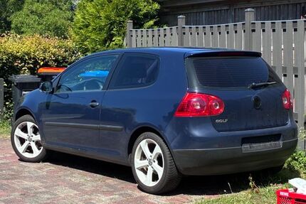 VW Golf 204.000 km 3.000 &euro; Weddelbrook 24576