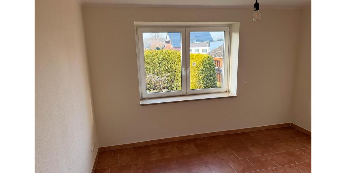 Erdgeschoßwohnung Todesfelde - 3 Zimmer, 92 m&sup2;, 990&euro; | Angebot:25908276