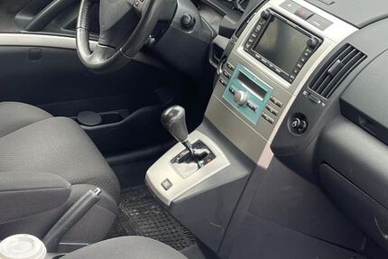 Toyota Corolla Verso 11.000 km 6.590 &euro; Hamburg 22309