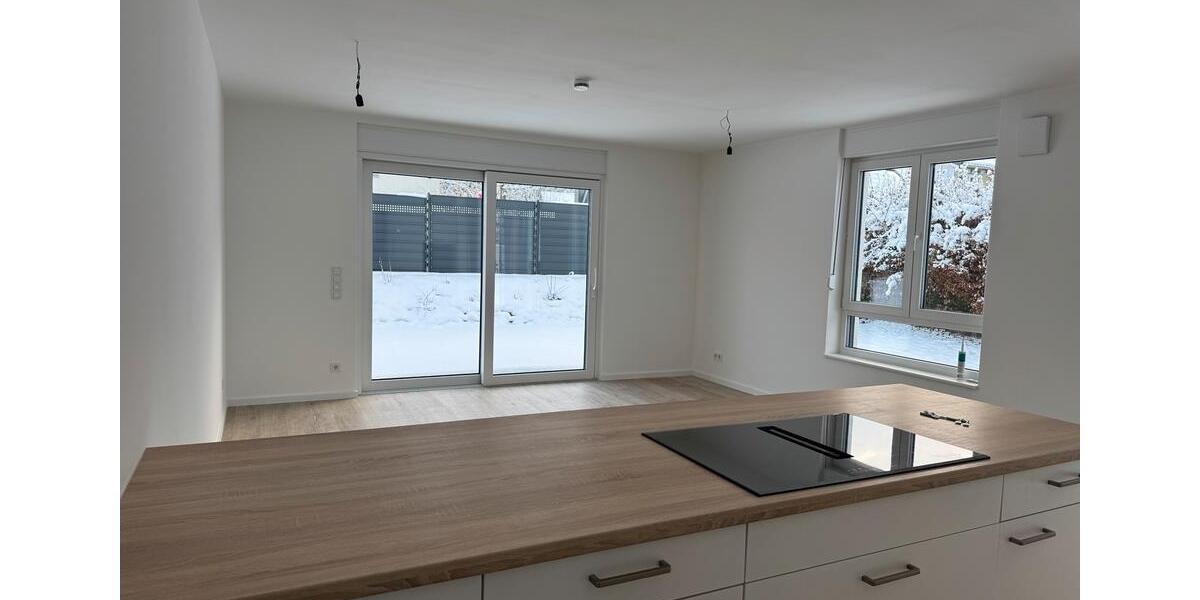 Erdgeschoßwohnung Ahrensburg - 5.5 Zimmer, 151 m&sup2;, 2.747&euro; | Angebot:25350544