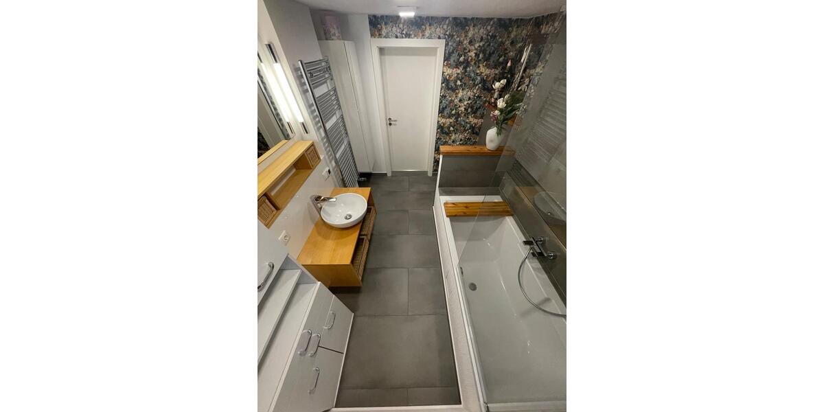 Dachgeschoßwohnung Rellingen - 3 Zimmer, 83 m&sup2;, 1.900&euro; | Angebot:25942313