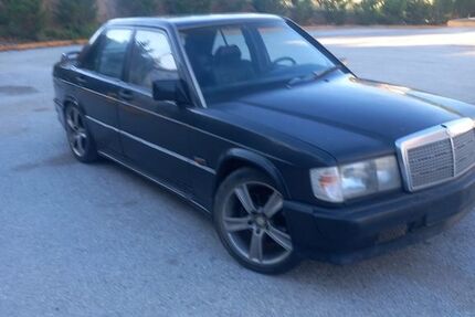 Mercedes-Benz 190 147.000 km 22.900 &euro; Hamburg 22459