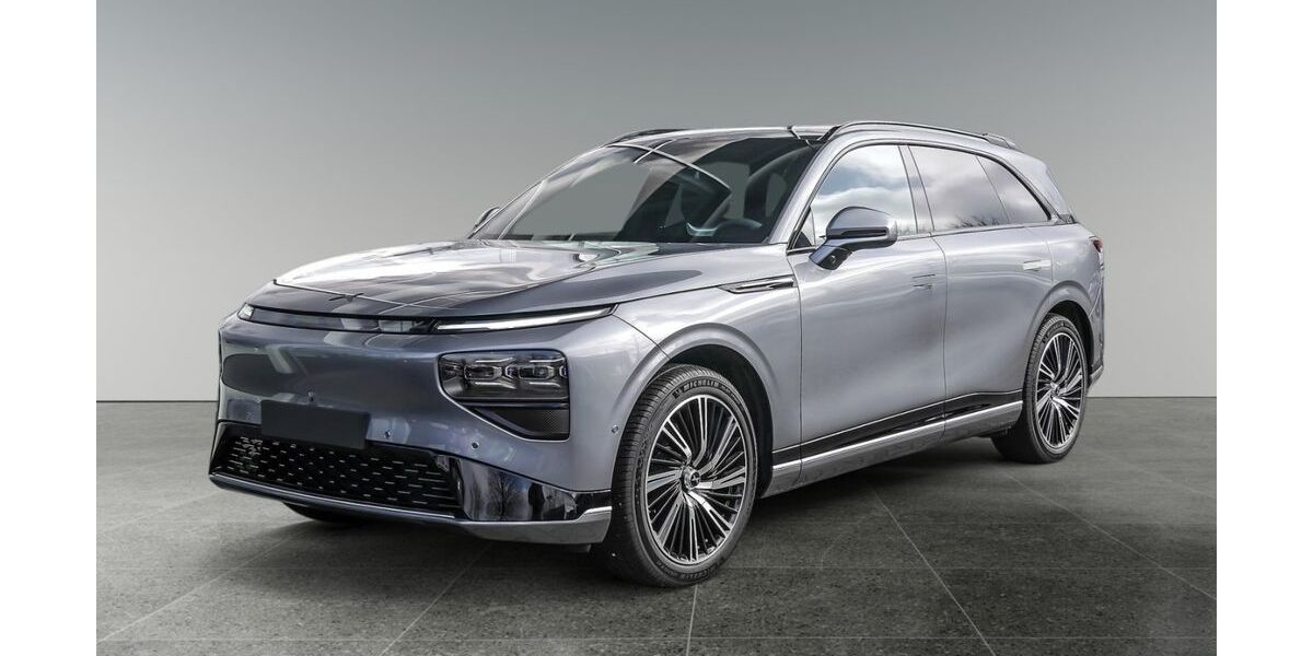 XPeng G9 12.900 km 57.990 &euro; Norderstedt 22848