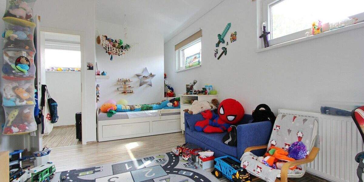 Einfamilienhaus Barmstedt - 9 Zimmer, 237 m&sup2;, 529.000&euro; | Angebot:25743534