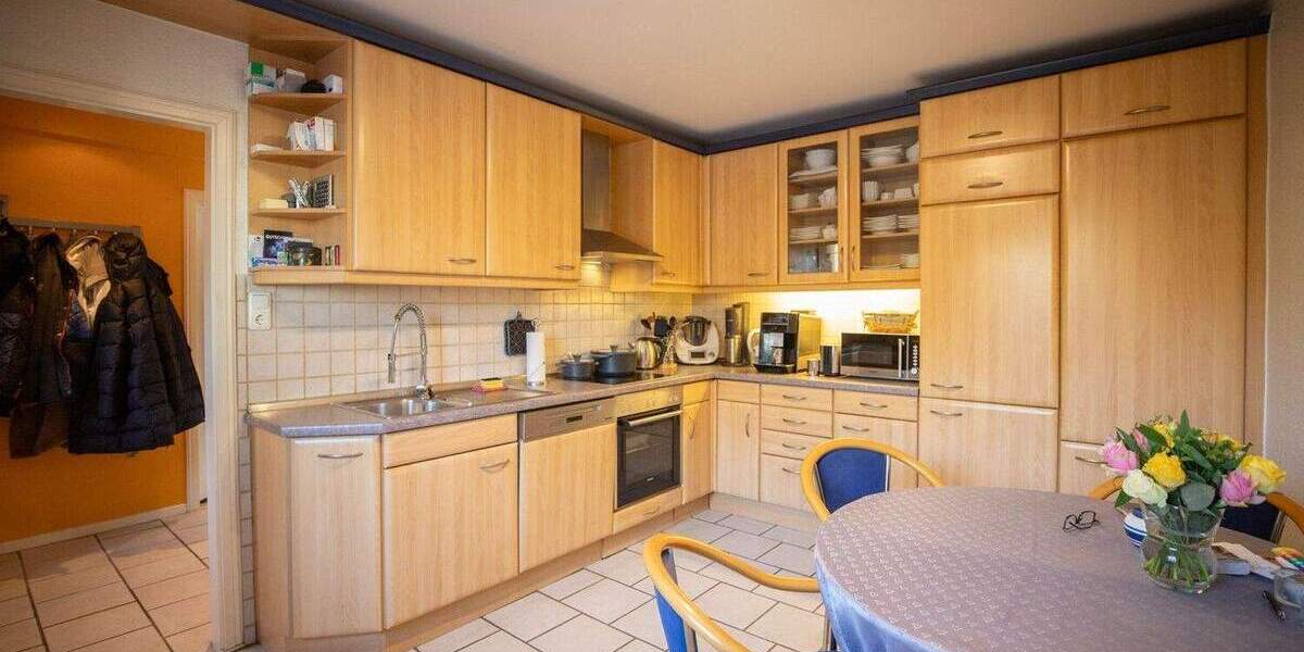 Reihenmittelhaus Uetersen - 5 Zimmer, 121 m&sup2;, 299.000&euro; | Angebot:25663037