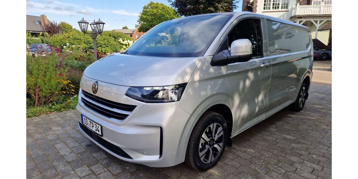 VW T7 Transporter 6.900 km 45.999 &euro; Braak 22145
