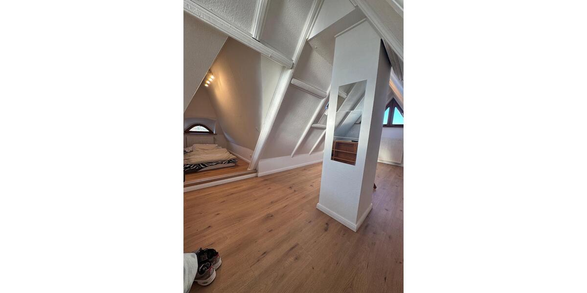 Dachgeschoßwohnung Hamburg Borgfelde - 2 Zimmer, 20 m&sup2;, 750&euro; | Angebot:25332943