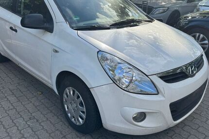 Hyundai i20 204.000 km 1.200 &euro; Hamburg 22043