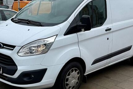 Ford Transit Custom 219.000 km 9.250 &euro; Hamburg 20097