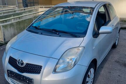 Toyota Yaris 159.000 km 950 &euro; Hamburg 22309