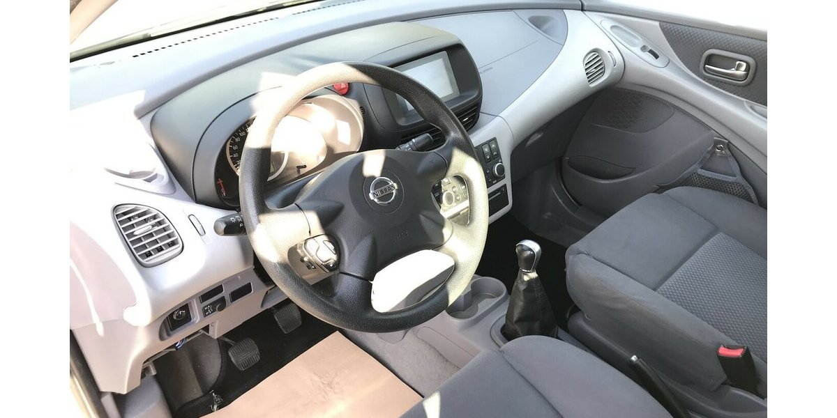 Nissan Almera Tino Luxury für kleines Geld 189.500 km 1.499 &euro; Hamburg 22339