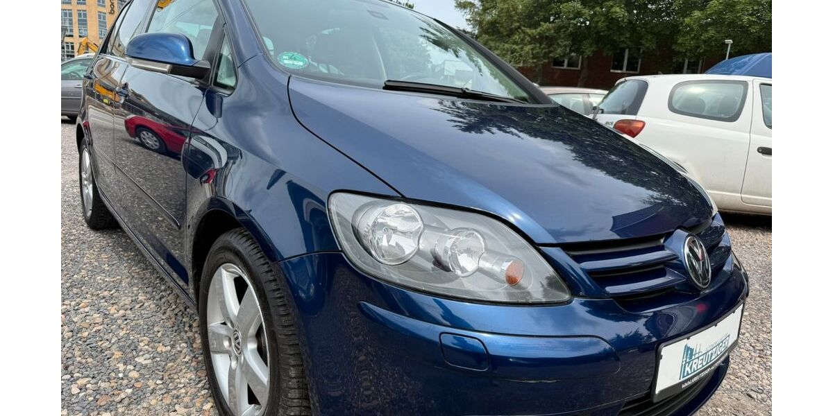 VW Golf 117.192 km 4.390 &euro; Hamburg 22179