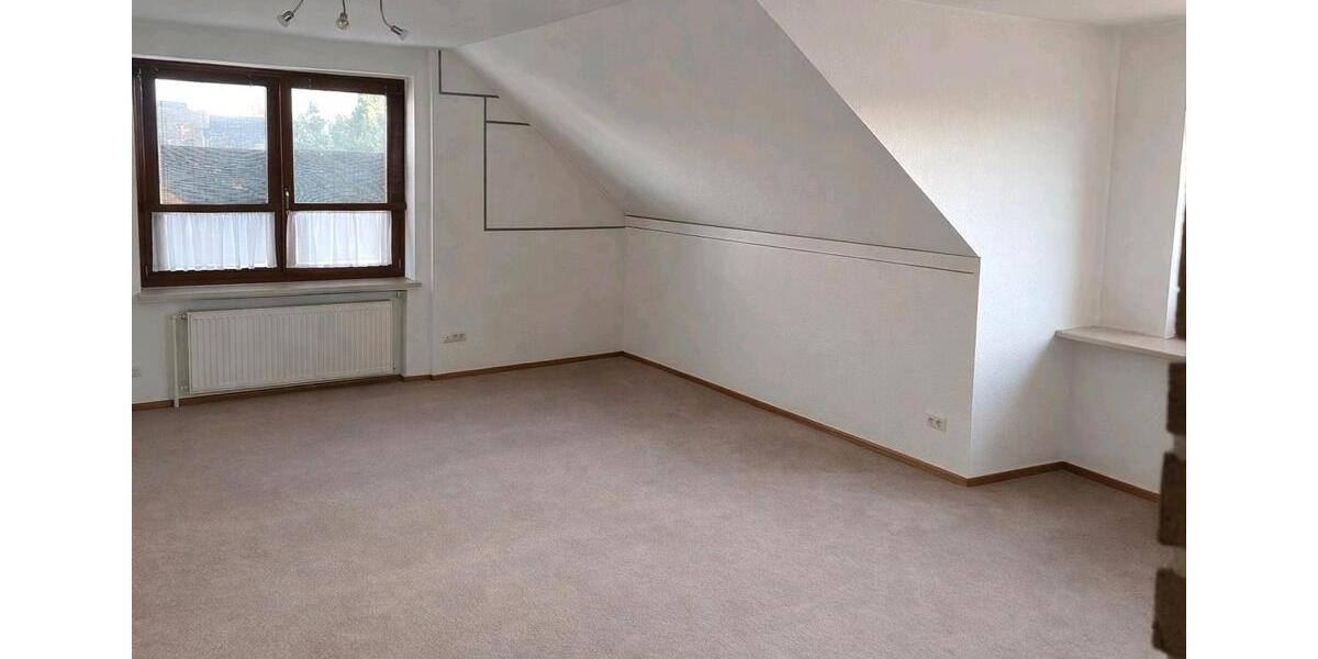 Etagenwohnung Pinneberg - 3 Zimmer, 120 m&sup2;, 1.540&euro; | Angebot:25960011