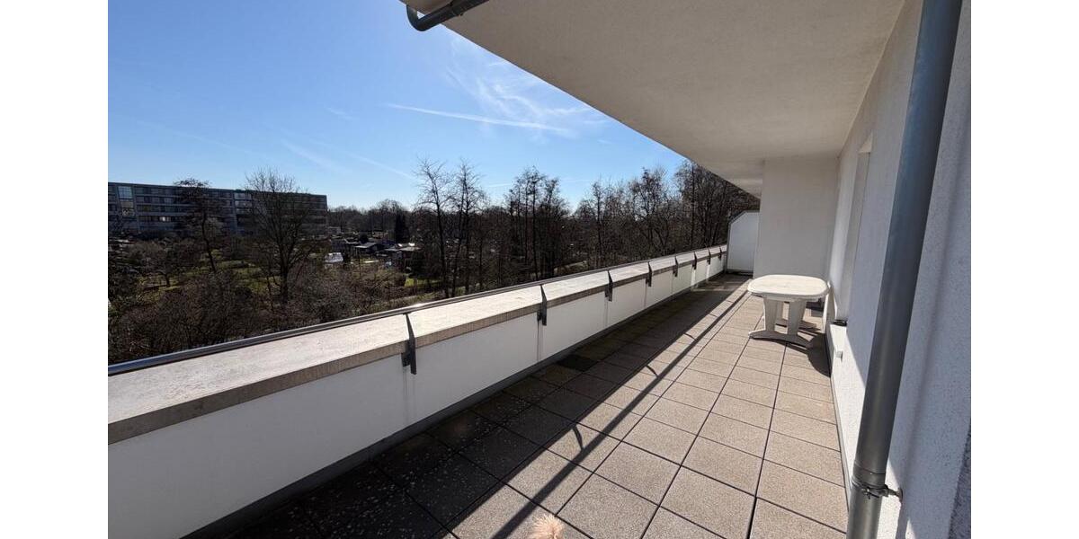 Dachgeschoßwohnung Hamburg Wandsbek - 2 Zimmer, 108 m&sup2;, 1.470&euro; | Angebot:25870138