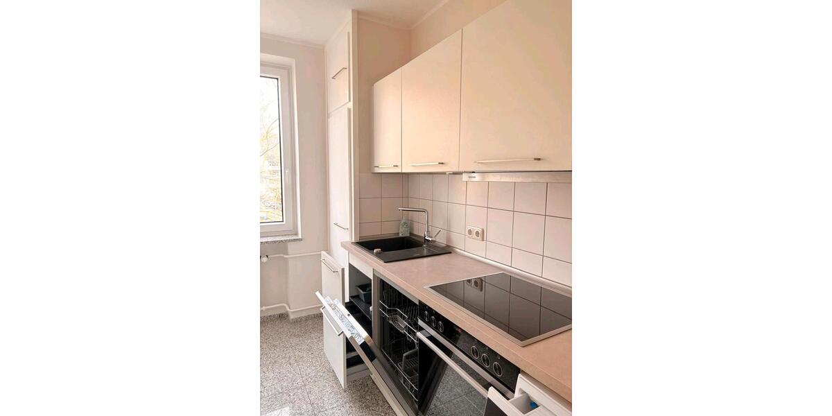 Etagenwohnung Hamburg Wandsbek - 3 Zimmer, 77 m&sup2;, 2.400&euro; | Angebot:25866873