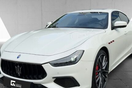 Maserati Ghibli 39.012 km 79.900 &euro; Hamburg 20537