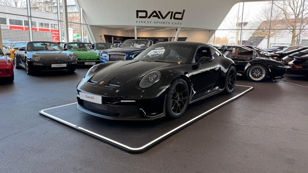 Porsche 992 9.492 km 189.992 &euro; Hamburg 22047