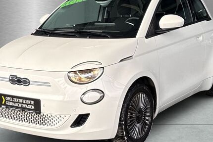 Fiat 500e 22.403 km 17.940 &euro; Hamburg 22529