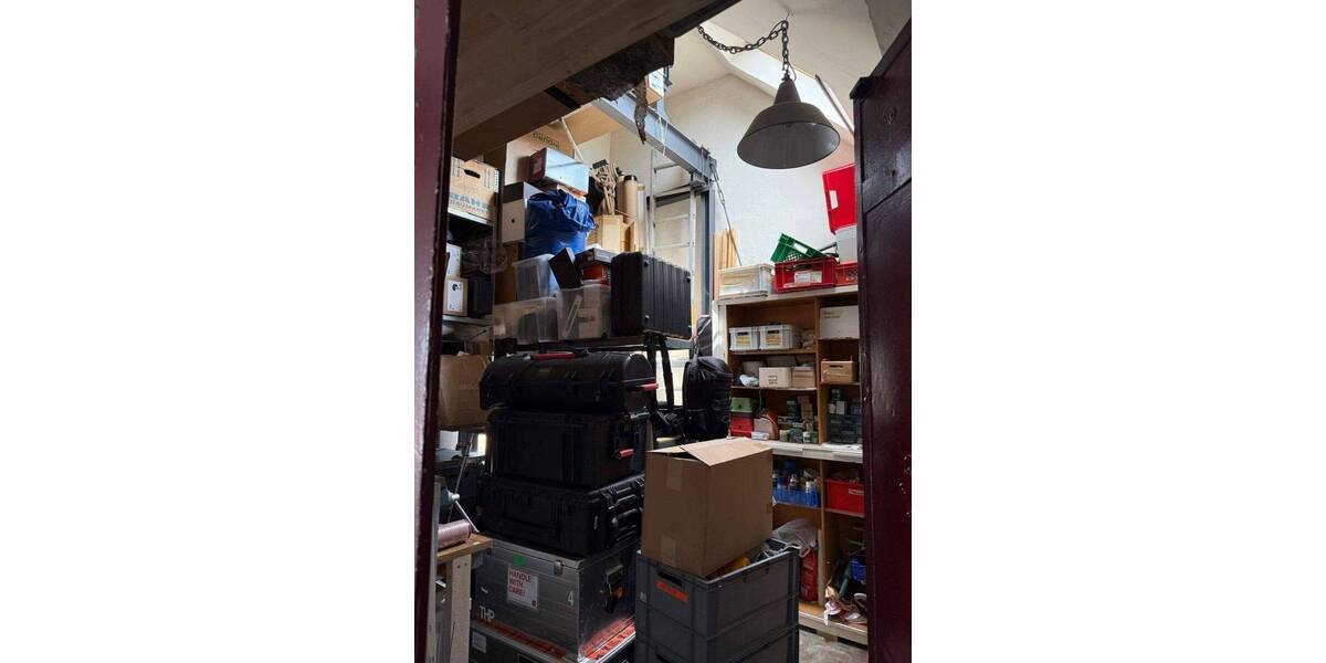 Gewerbeobjekt Hamburg Sternschanze - 4 Zimmer, 200 m&sup2;, 3.600&euro; | Angebot:25735117