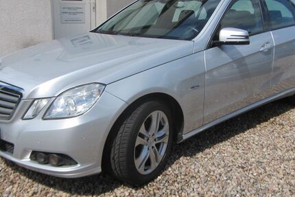 Mercedes-Benz E 220 176.000 km 10.995 &euro; Hamburg 22147