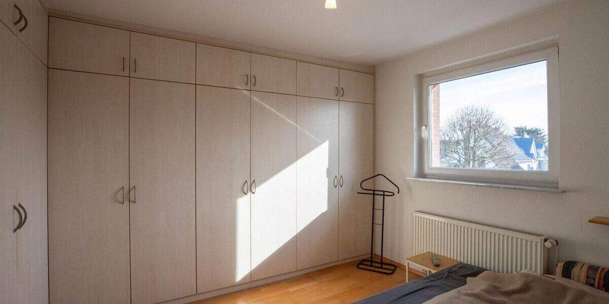 Reihenmittelhaus Uetersen - 5 Zimmer, 121 m&sup2;, 299.000&euro; | Angebot:25663037