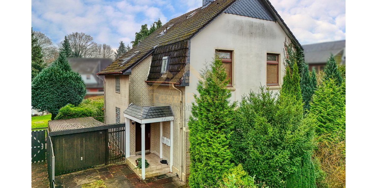 Rarität in Bestlage: Historischer Charme mit 2 Wohneinheiten, Wintergarten und sonnigem Grundstück - Zweifamilienhaus Hamburg Wandsbek | Angebot:25365900