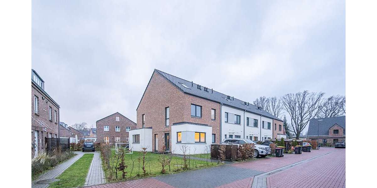 Einfamilienhaus Hamburg Wandsbek - 5 Zimmer, 162 m&sup2;, 2.490&euro; | Angebot:26043971