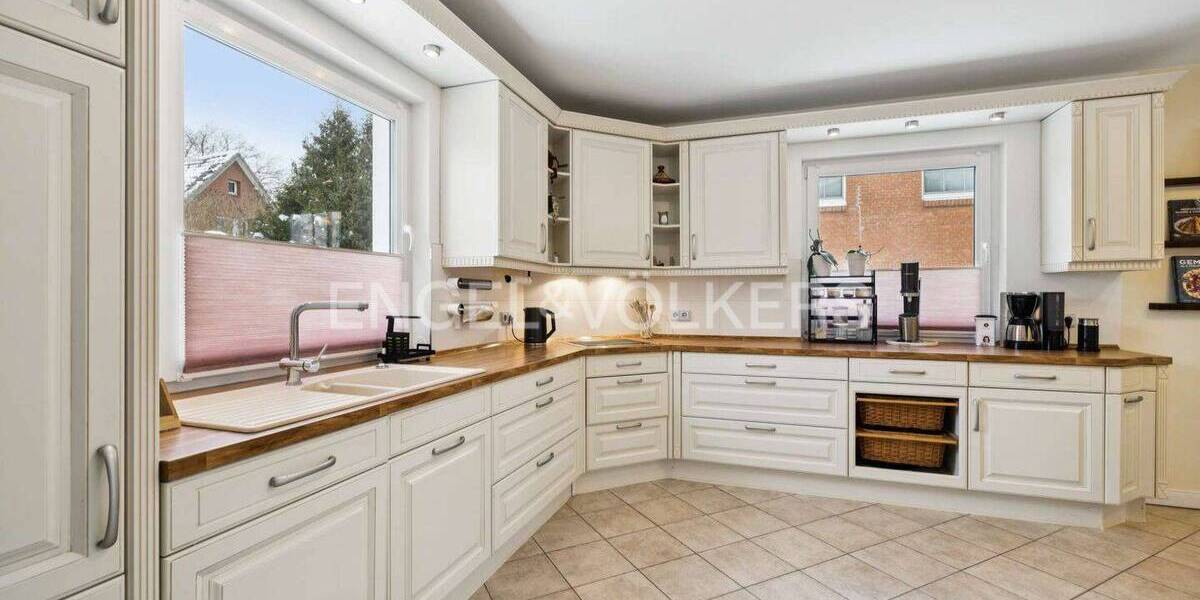 Einfamilienhaus Ahrensburg - 6 Zimmer, 200 m&sup2;, 1.149.000&euro; | Angebot:25930059