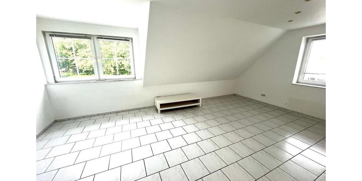 Dachgeschoßwohnung Kisdorf - 4 Zimmer, 85 m&sup2;, 1.100&euro; | Angebot:26663278