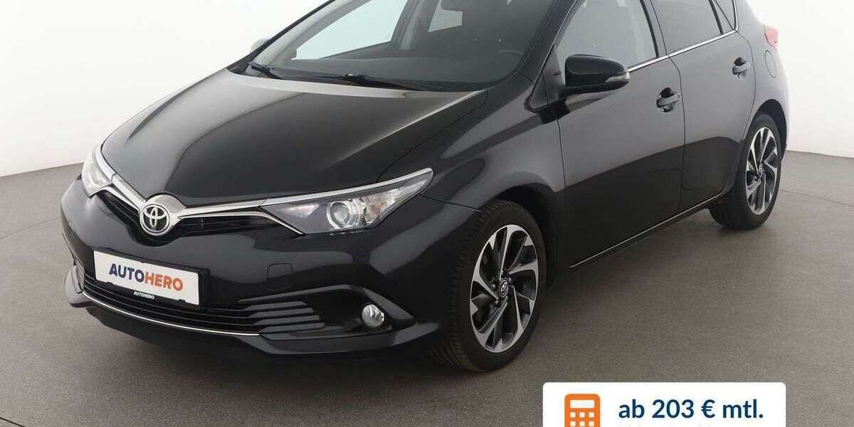 Toyota Auris 117.233 km 10.440 &euro; Hamburg 22529