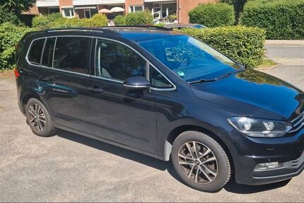 VW Touran 191.845 km 10.599 &euro; HAMBURG 22455