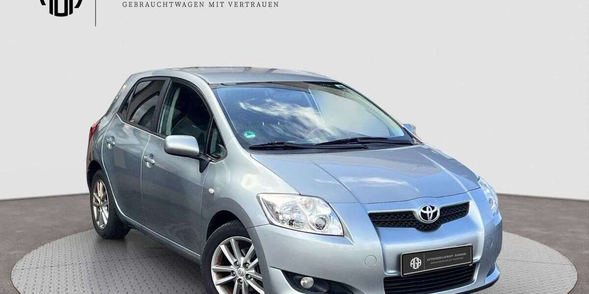 Toyota Auris 144.656 km 7.447 &euro; Hamburg 21031