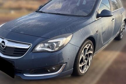 Opel Insignia 102.130 km 13.900 &euro; Hamburg 20537