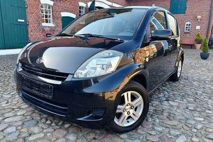 Daihatsu Sirion 121.800 km 3.499 &euro; Norderstedt 22844